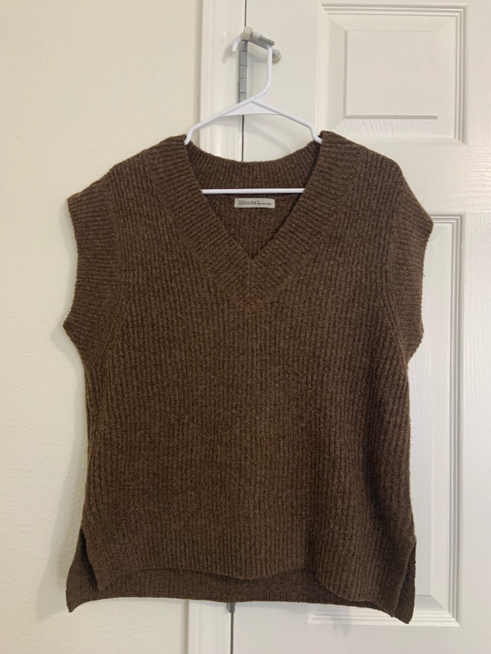 Zenana Brown Knit Sweater Vest | Size Small